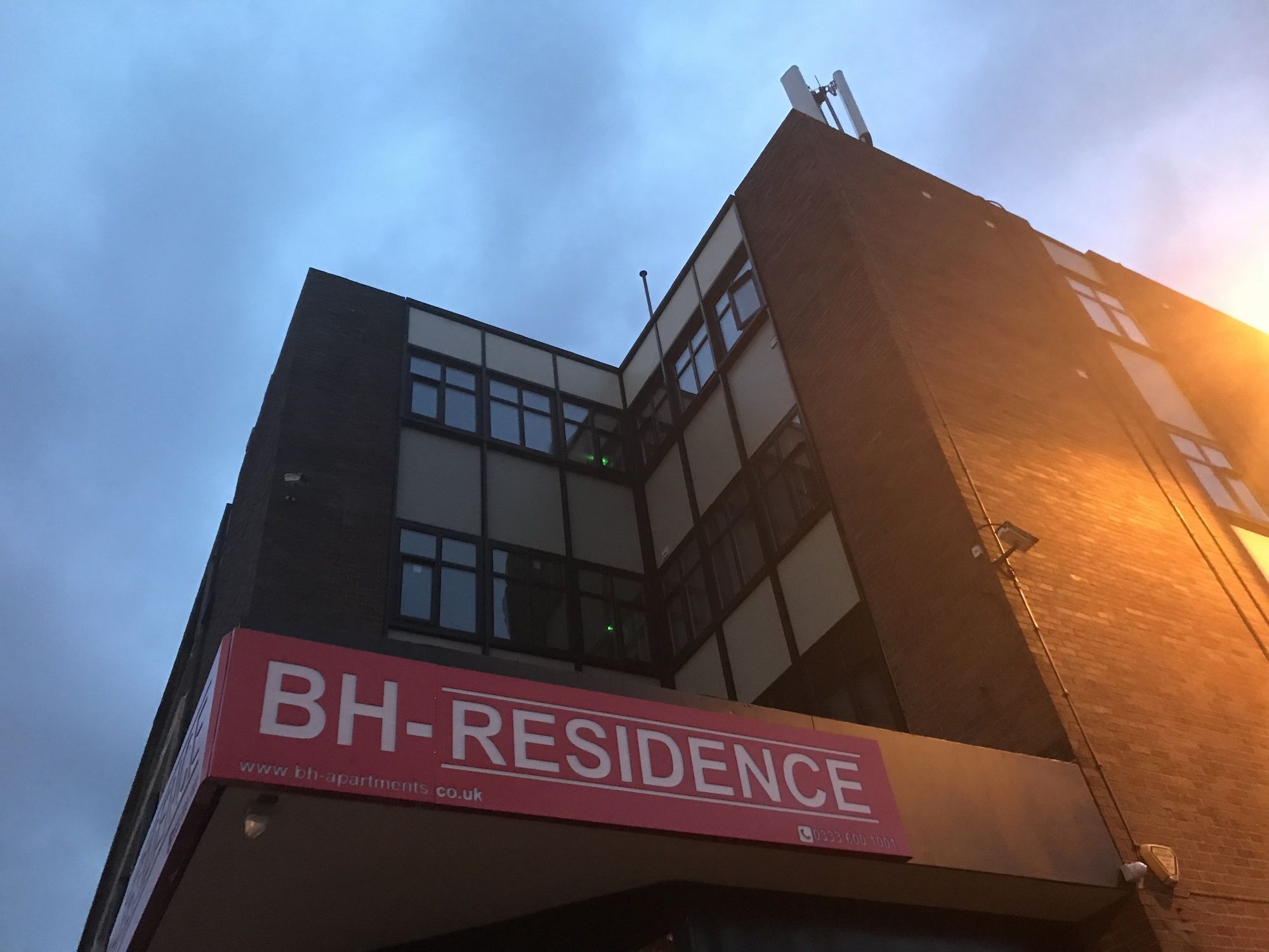 Bh Residence Бирмингем Экстерьер фото